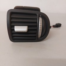 Porsche Cayenne S 955  Front Right Side Air Vent Grille Black 7L5819704A