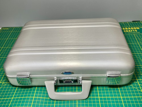 Vintage zero halliburton - vintage,