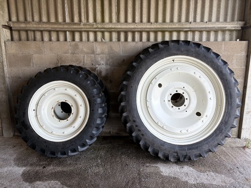 Row crop wheel set - , with