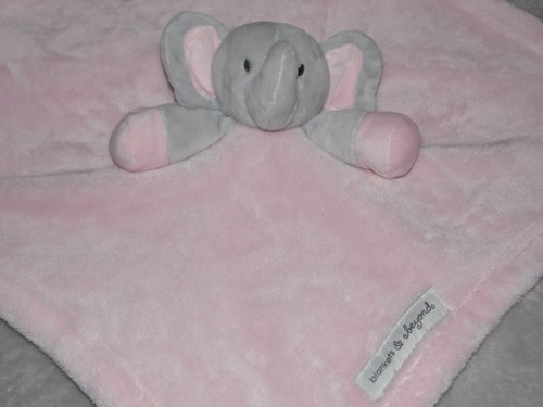 Blankets and beyond - beyond, pink