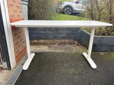 IKEA White Bekant Desk