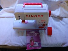 Toy Singer Sewing machine