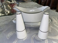 Gravy Boat / Wyndham Salt &