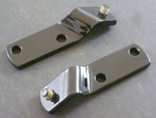 Retaining tabs for