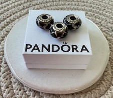 Pandora Masai giraffe pattern