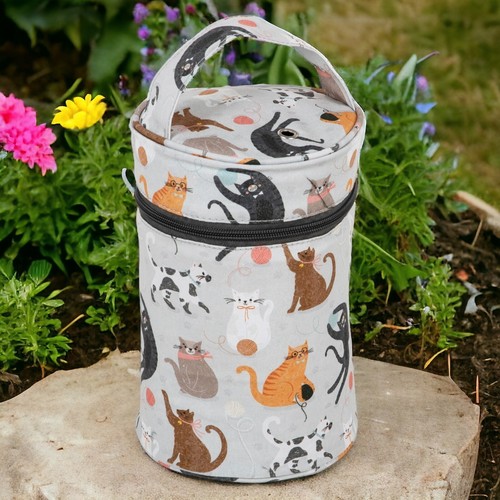 Wool holder cats design - holder,