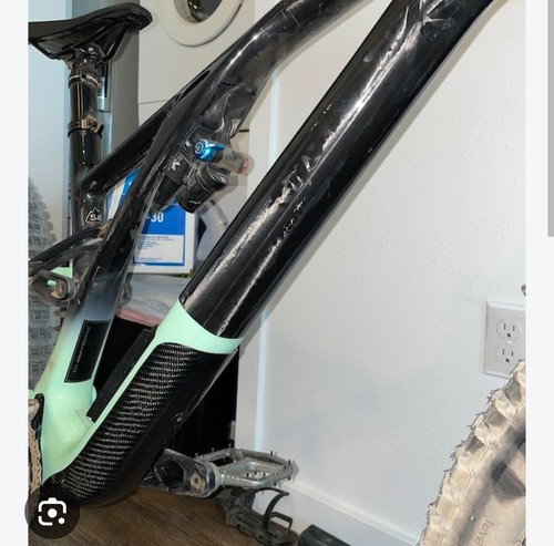 Rockguardz carbon fiber - carbon,