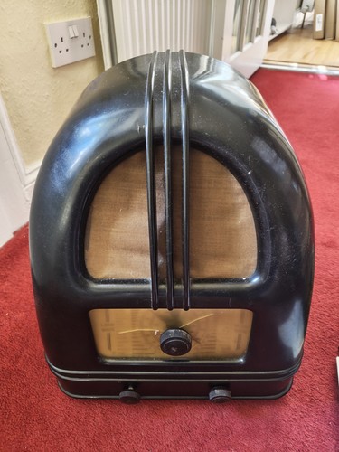 Philco 444 bakelite - radio, with