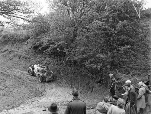 1947 motor racing old - mg,