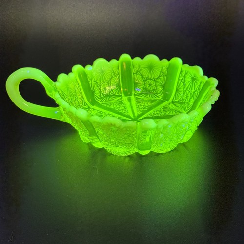 Uranium glass davidson lady - glass, 'lady