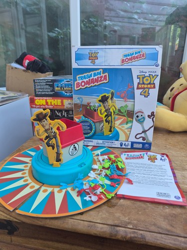 Toy story woody forky - toy,
