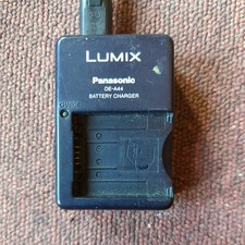 Panasonic Lumix Battery Charger DE-A44 with Mains Power Cable