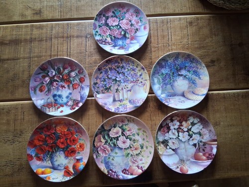 Wedgwood music flowers - music,