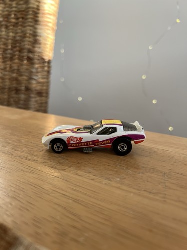 Hot wheels 1977 corvette fever - wheels,