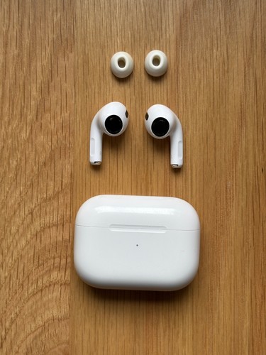 Airpods pro 1st generation - 1st,