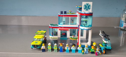 Lego city hospital - lego, (60330)