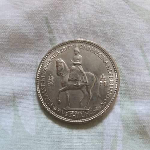 Five shillings queen - five,