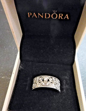 New Pandora Shimmering Leaves