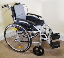 M Brand D Lite X Wheelchair