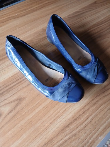Ladies blue flat shoes - , size