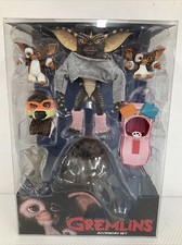 Neca Gremlins Gizmo The Mogwai  Action Figure Accessory Set Xmas Christmas NEW