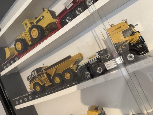 Job scale model volvo - 1/50,
