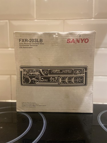 Vintage radio cassette - radio, sanyo