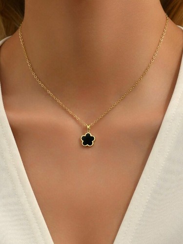Women clover pendant - clover,