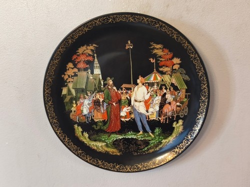 Vintage ceramic plate - plate, legends