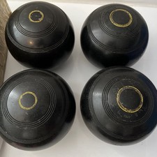 Taylor Elite Lawn Bowls Set of 4 Indoor/Outdoor