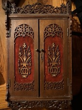 Intricate Vtg Hand Carved