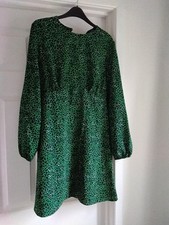 Primark Size 14 Dress Green Print