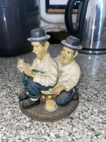 Laurel and hardy - laurel,