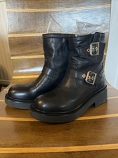 BRAND NEW IN BOX WOMENS