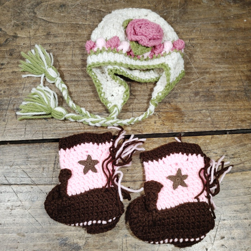 Baby hand knit - knit, booties
