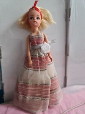 Vintage 2nd Gen Blonde Sindy 033055x