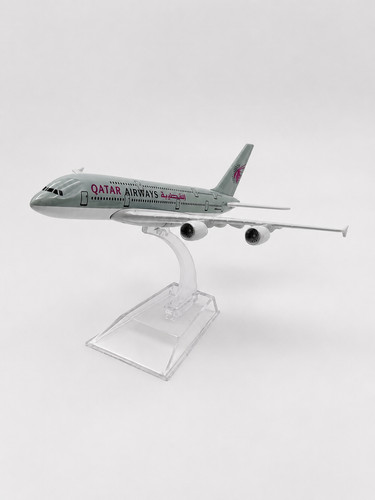 Qatar airways airbus - qatar,