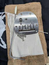 Left Handed Descendant Tremolo