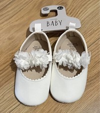 Girls Pre Walker Shoes