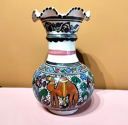 Vintage moroccan vase - moroccan, ruffle