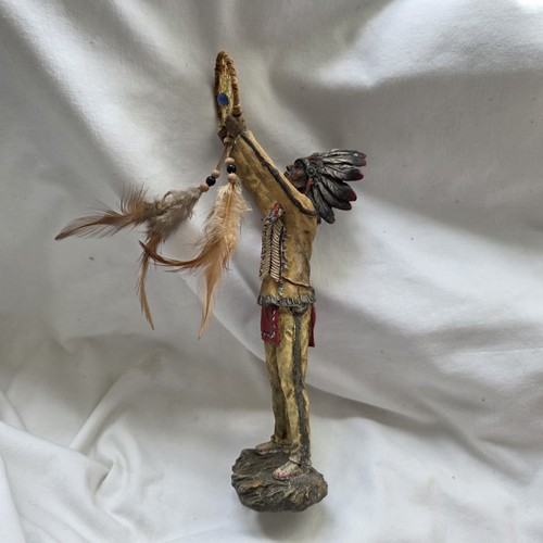 Vntg figurine native american - vntg,