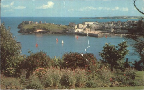 Vintage postcard the harbour - postcard,