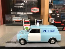 Austin Mini Van    (1/43)