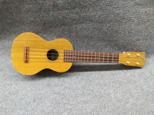 Famous ukulele used - famous,