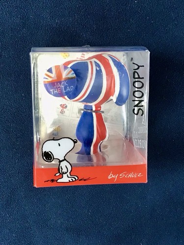 Boxed snoopy rainbow designs - snoopy,