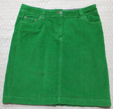 BODEN Short Bright Green