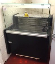 Zoin 1 Meter Serve Over Counter Fridge Rear Storage Granite Worktop Light 0.46m2