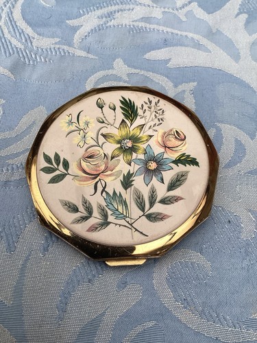 Vintage stratton powder - stratton,