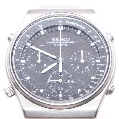 With manual seiko - manual,