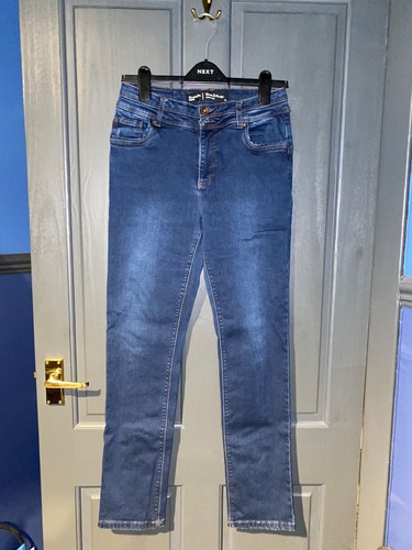 Simply straight leg shape - straight,